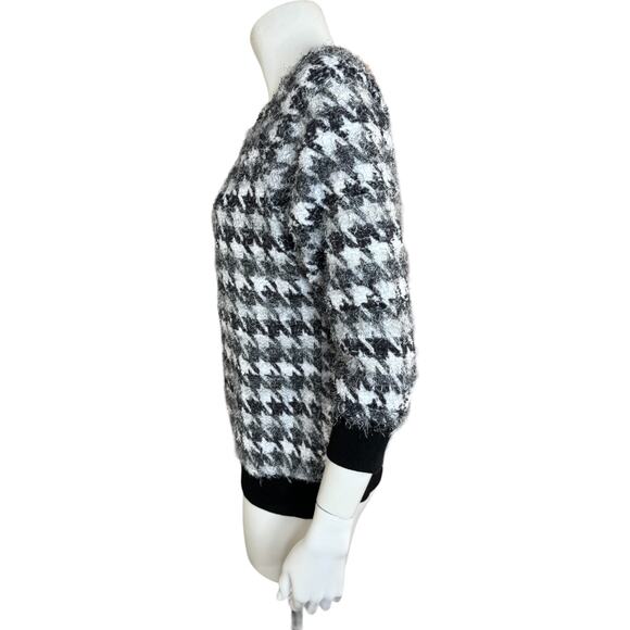 Cato Medium Black White Houndstooth Fuzzy Sweater 3/4 Sleeves Mock Neck - Picture 3 of 12